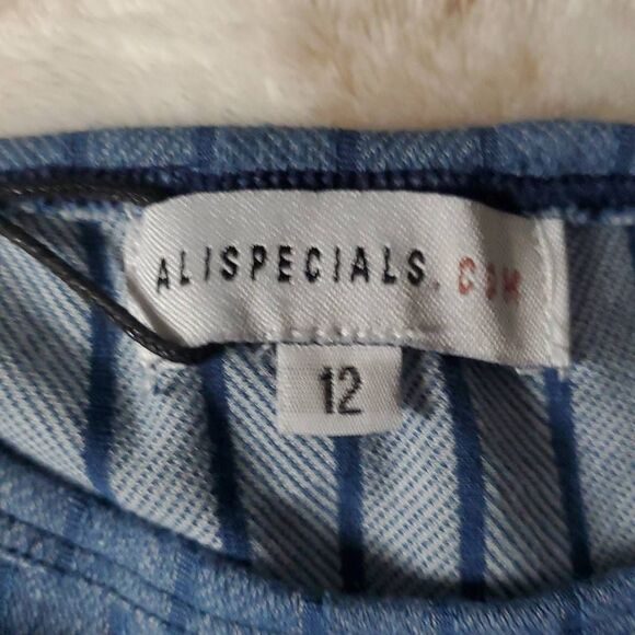 NWT ALISPECIALS WOMENS DRESS - Picture 3 of 3